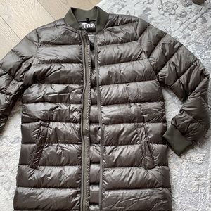 Aritzia TNA puffer jacket olive green like new